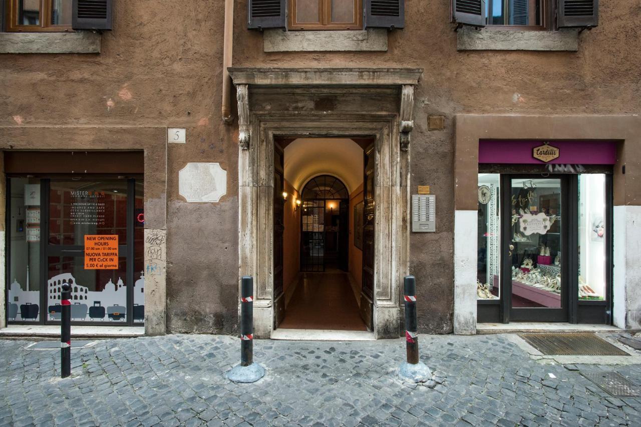 Charming Pantheon Apt In The Heart Of Rome Apartment Екстериор снимка